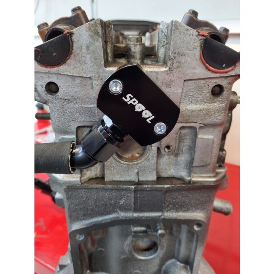 RB Twin Cam Cylinder Head Oil Drain