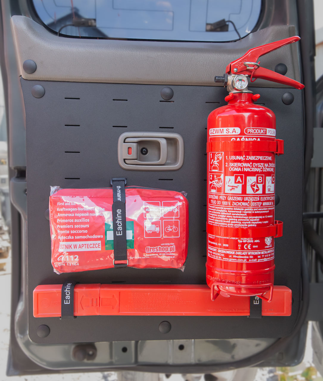 Second image of Heckklappentisch Expeditionstisch IOD Performance für Nissan Patrol Y61