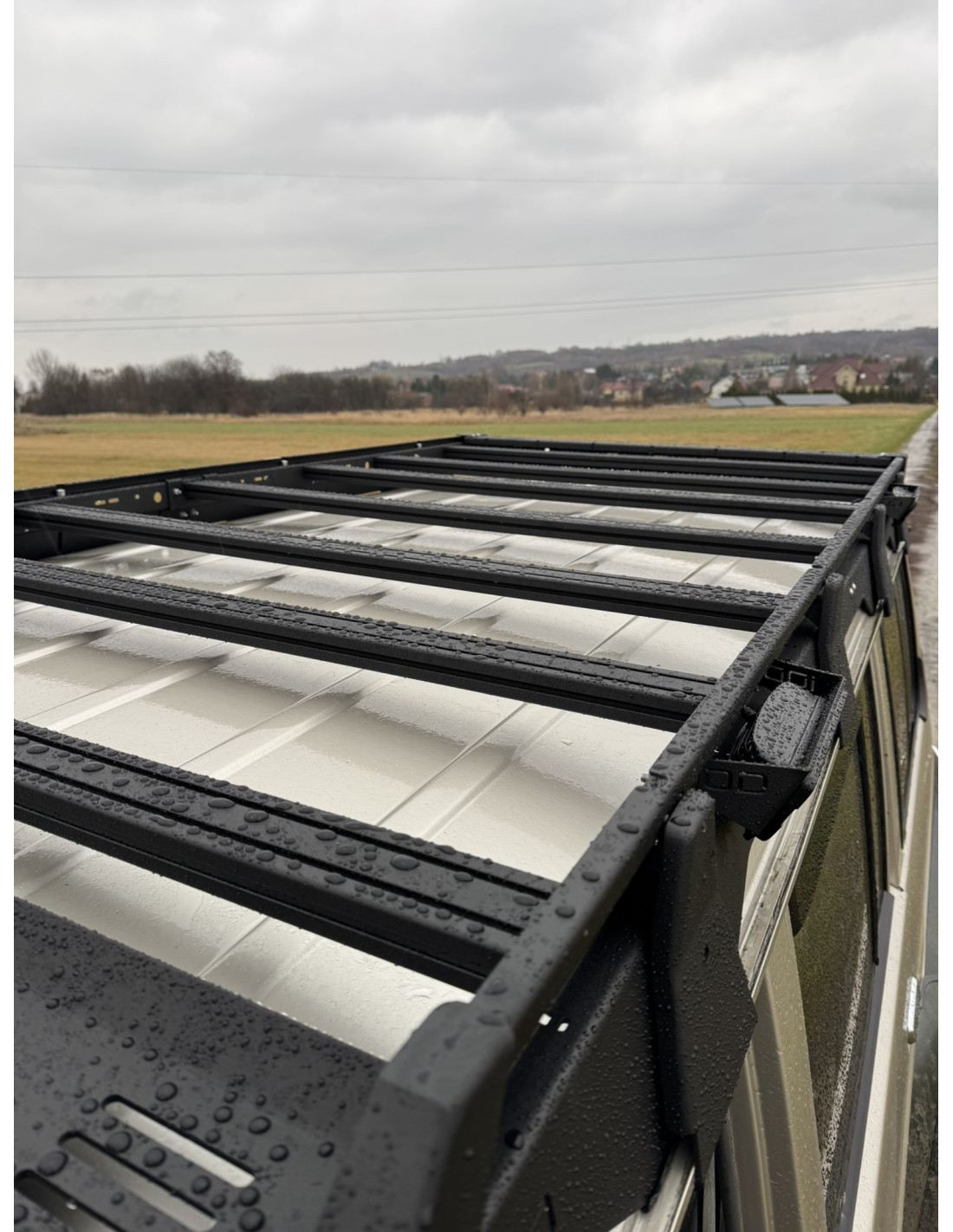 Aluminium Dachträger lang mit Rückbeleuchtung IOD Performance für Nissan Patrol Y60 LWB