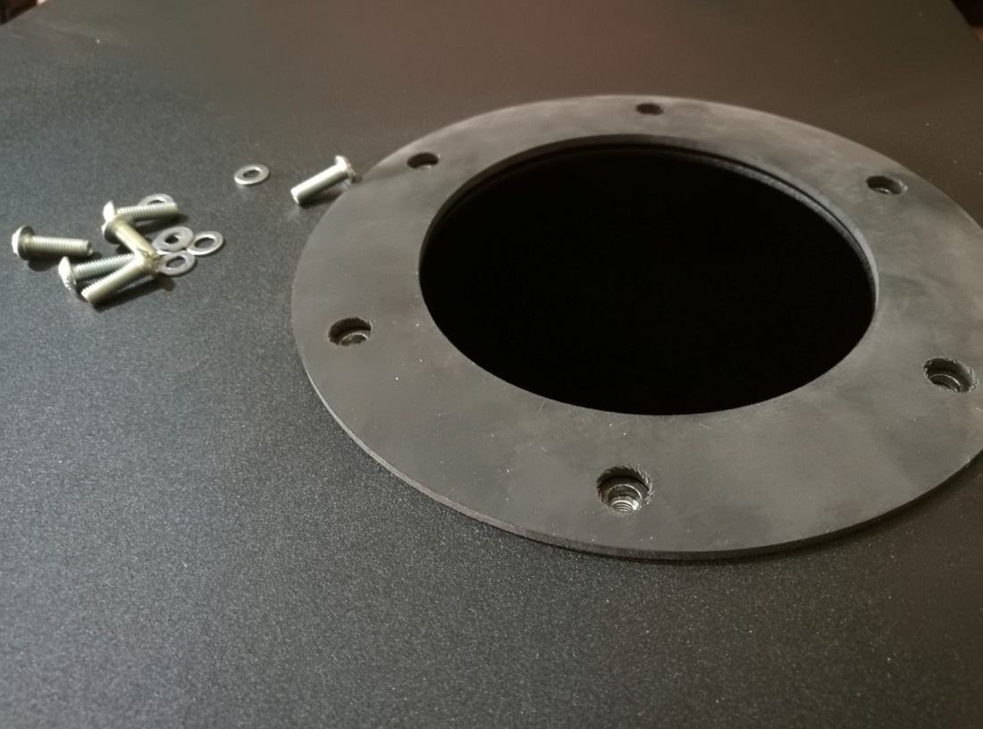 Second image of Kraftstofftank 110L INOX Schwarz Pulverbeschichtung IOD Performance für Nissan Patrol Y60 Y61