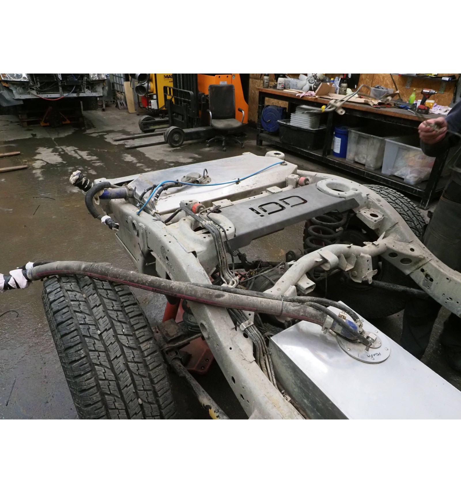 Second image of Federturmstrebe IOD Performance Nissan Patrol Y60 / Y61