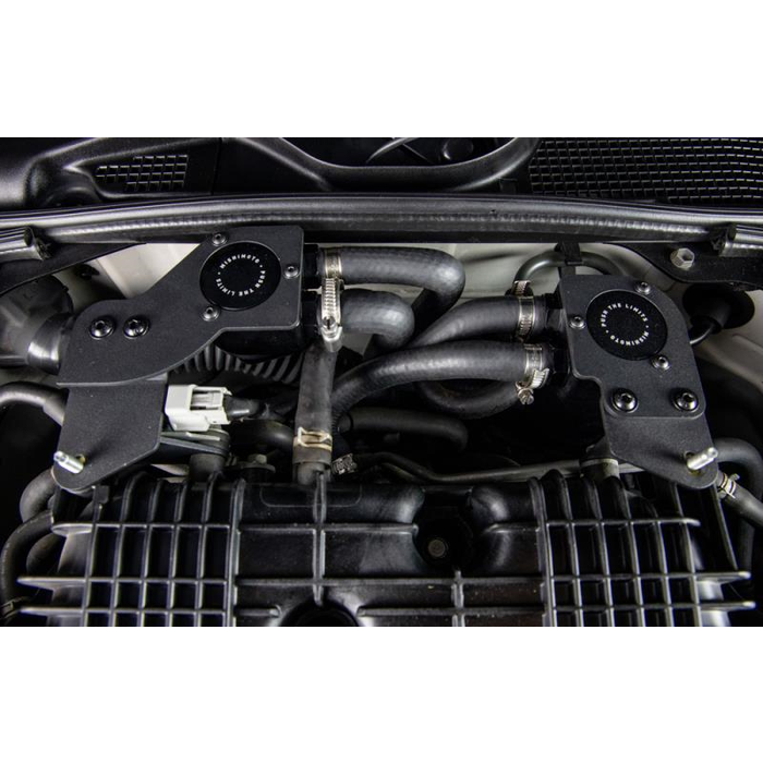 Second image of Mishimoto MMBCC-350Z-07PBE Catch Can Öl Auffangbehälter Kit PCV-Seite für Nissan 350Z 39995